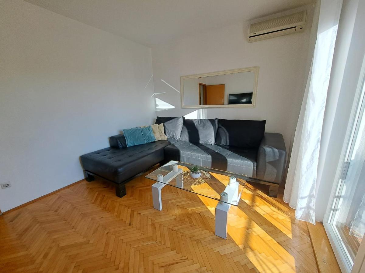 Apartment Ana Zaboric, 50 M Od Sljuncane Plaze *